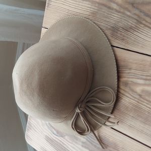 Vintage wool felt hat